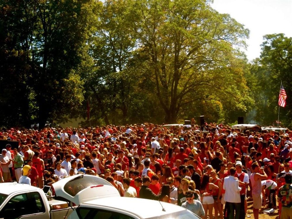 Tailgate Essentials: Your Ultimate Game Day Checklist
